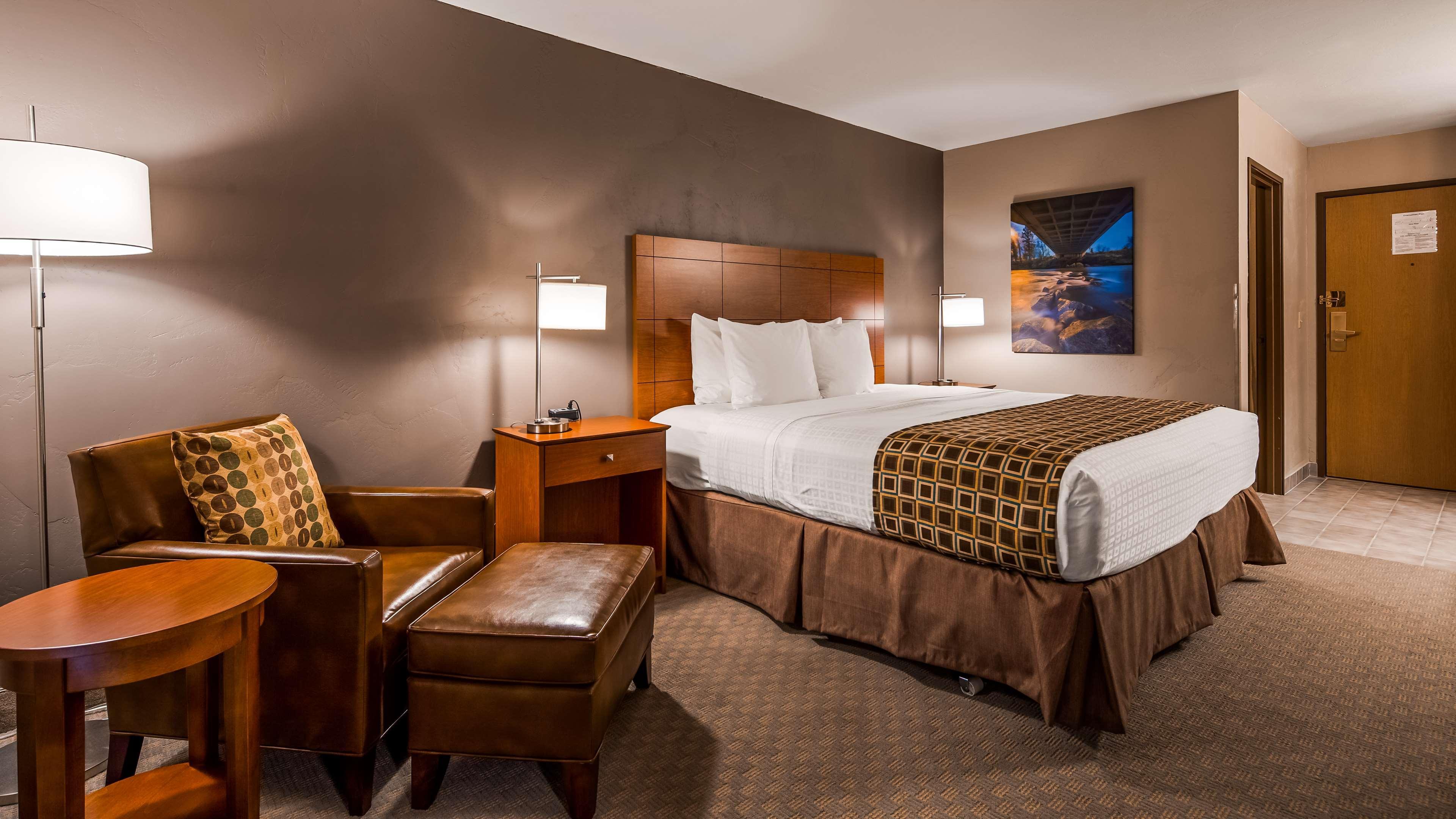 Best Western Inn At The Rogue Rogue River Exterior photo